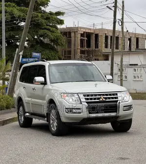 Mitsubishi Pajero V80 3.8 V6 GLS 2019 White