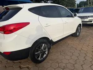 Hyundai Tucson GLS AWD 2014 White
