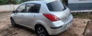 Nissan Versa 2007 Silver