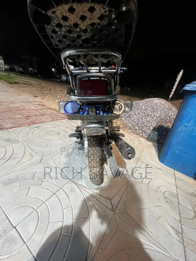 Royal RY125 2025 Black