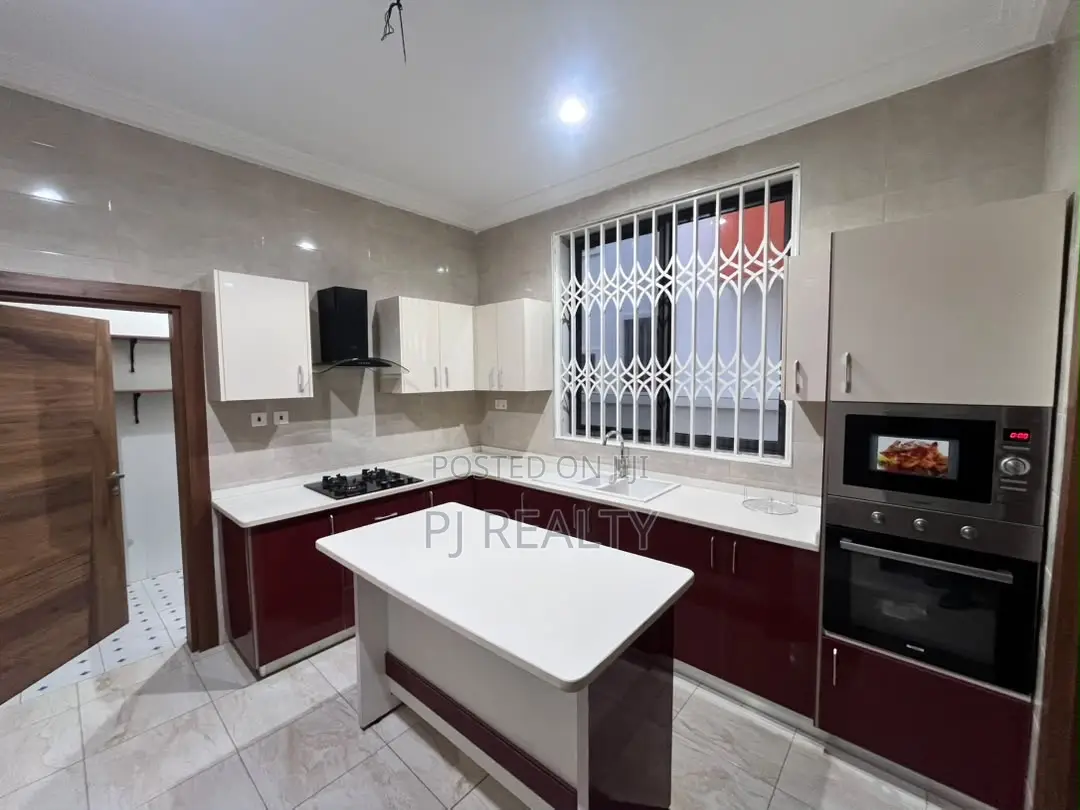 4bdrm House in East Legon for rent