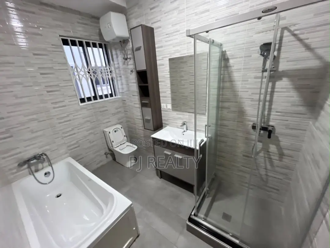 4bdrm House in East Legon for rent