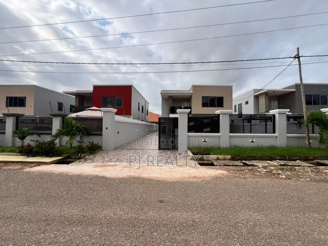 4bdrm House in East Legon for rent
