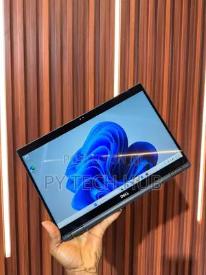 New Laptop Dell Latitude 7390 2-in-1 8GB Intel Core i5 SSD 256GB