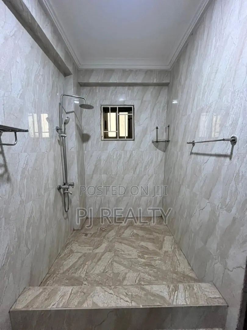 2bdrm Apartment in East Legon for rent