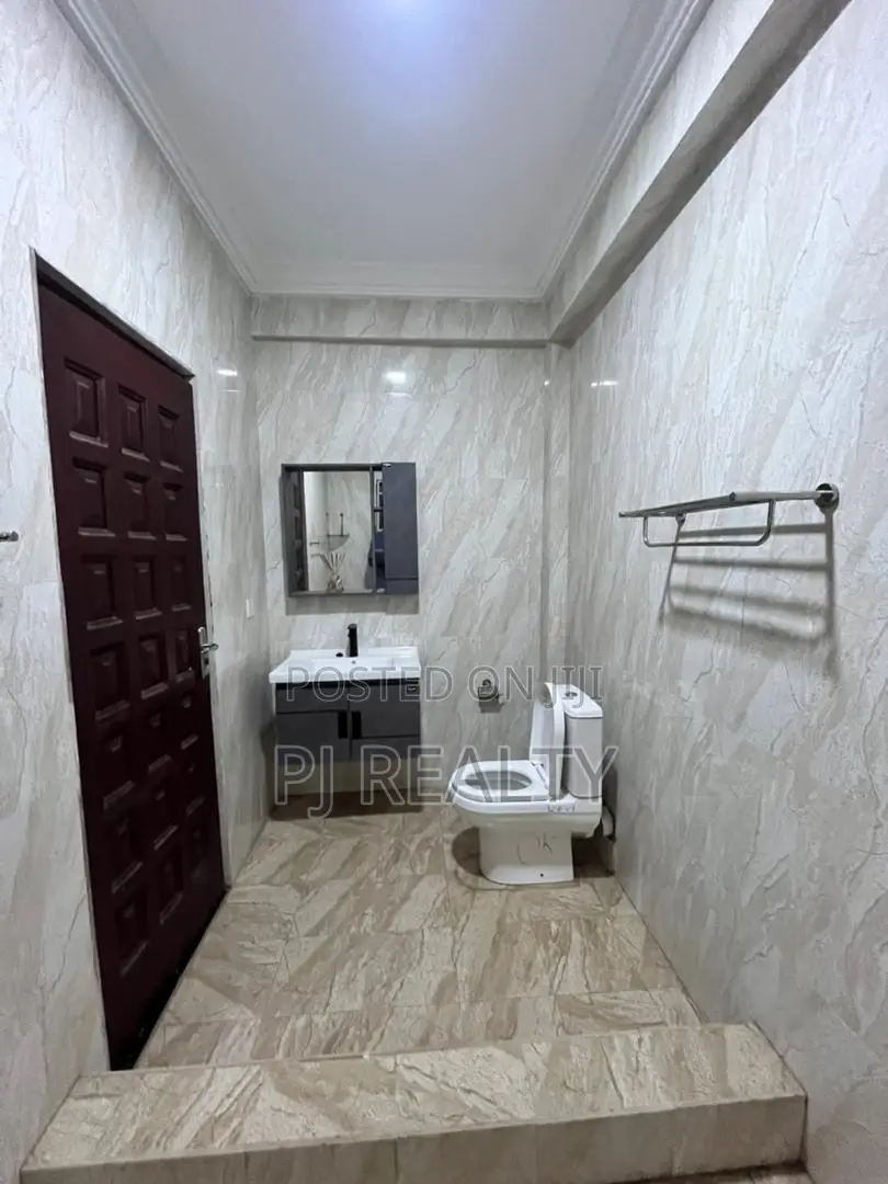 2bdrm Apartment in East Legon for rent