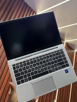New Laptop HP EliteBook 840 G8 16GB Intel Core i7 SSD 256GB