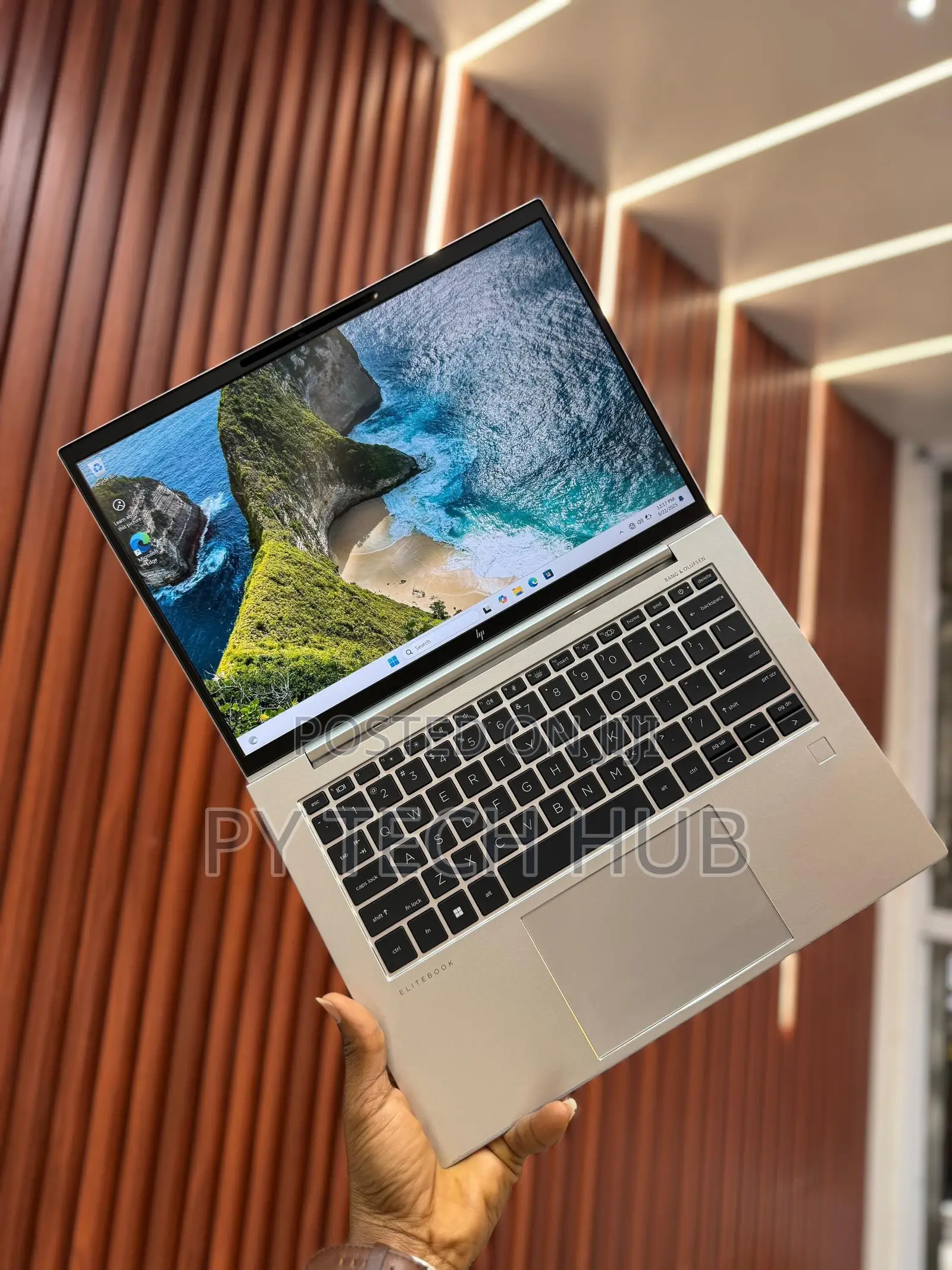 New Laptop HP EliteBook 845 G10 16GB AMD Ryzen 5 SSD 256GB