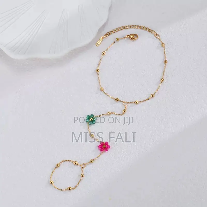 Flora Luxe Hand Chain