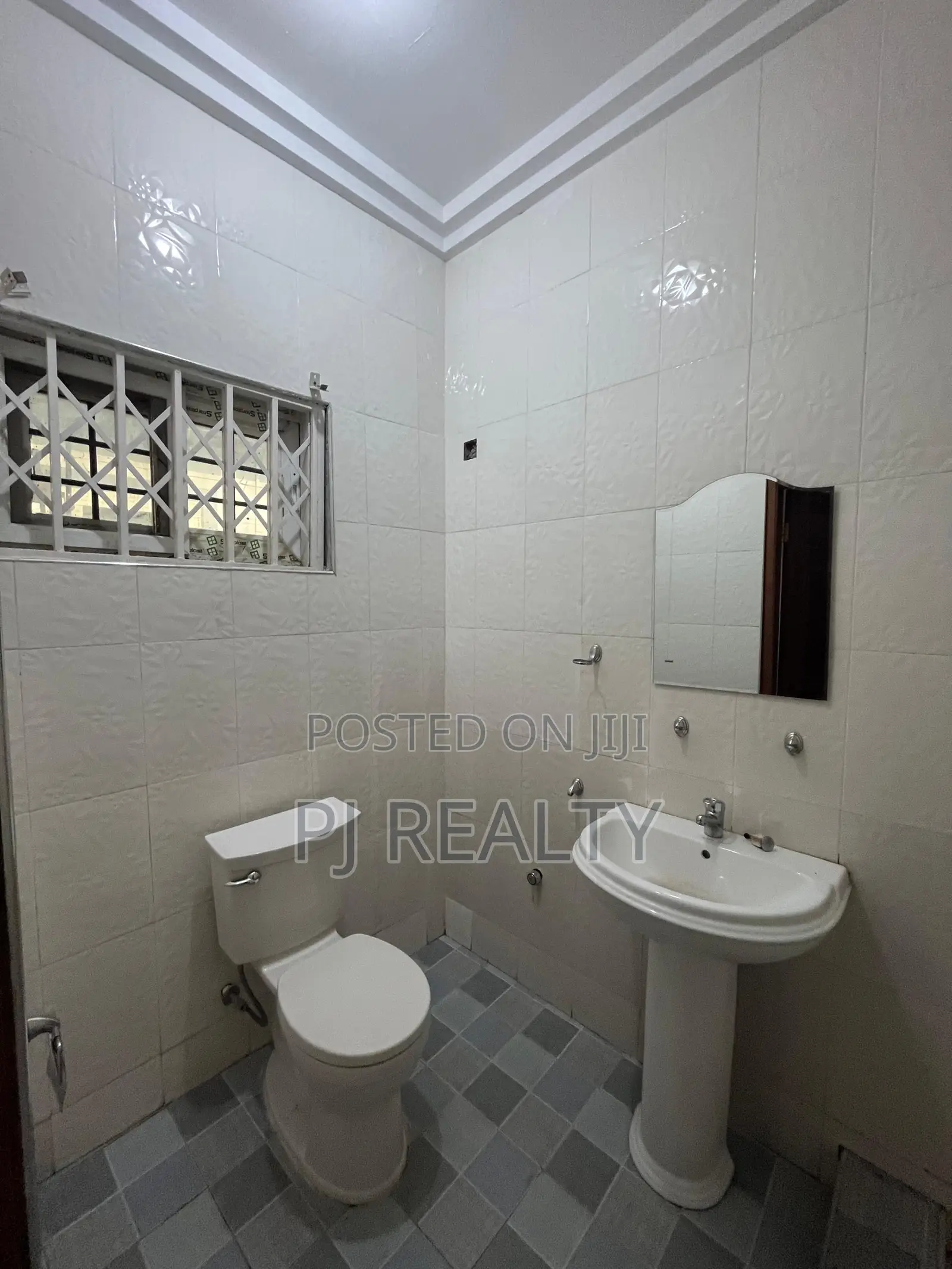 3bdrm House in East Legon for rent