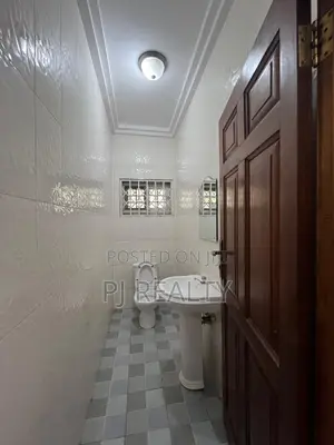 3bdrm House in East Legon for rent