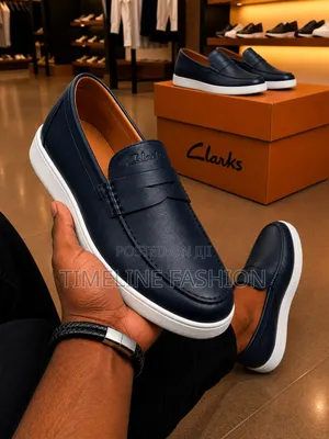Navy Blue Clark's Easy Fix Leather Sneakers