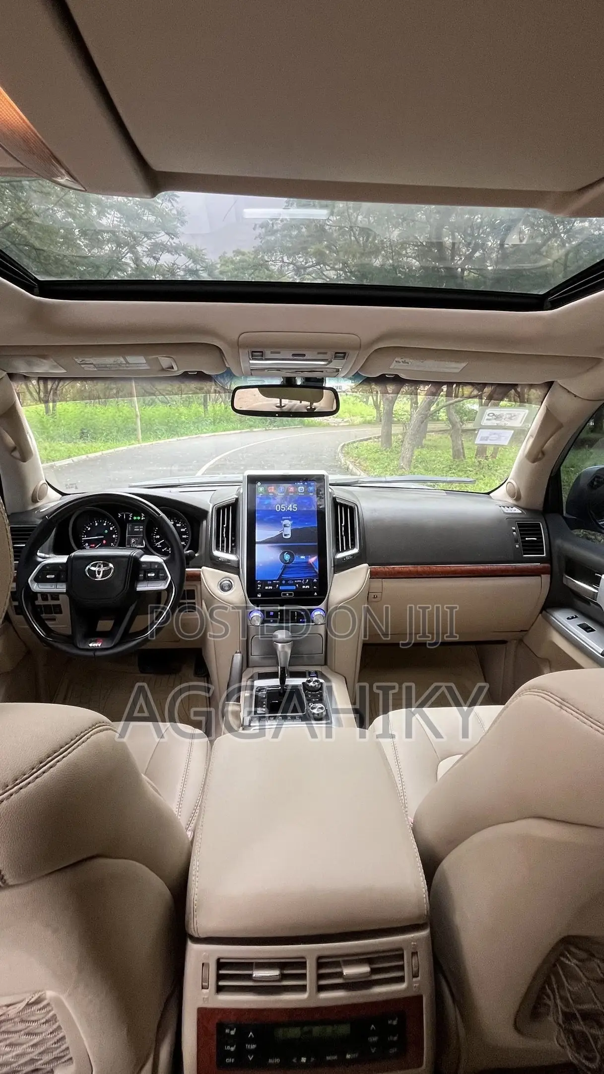 Toyota Land Cruiser 5.7 V8 2014 Silver