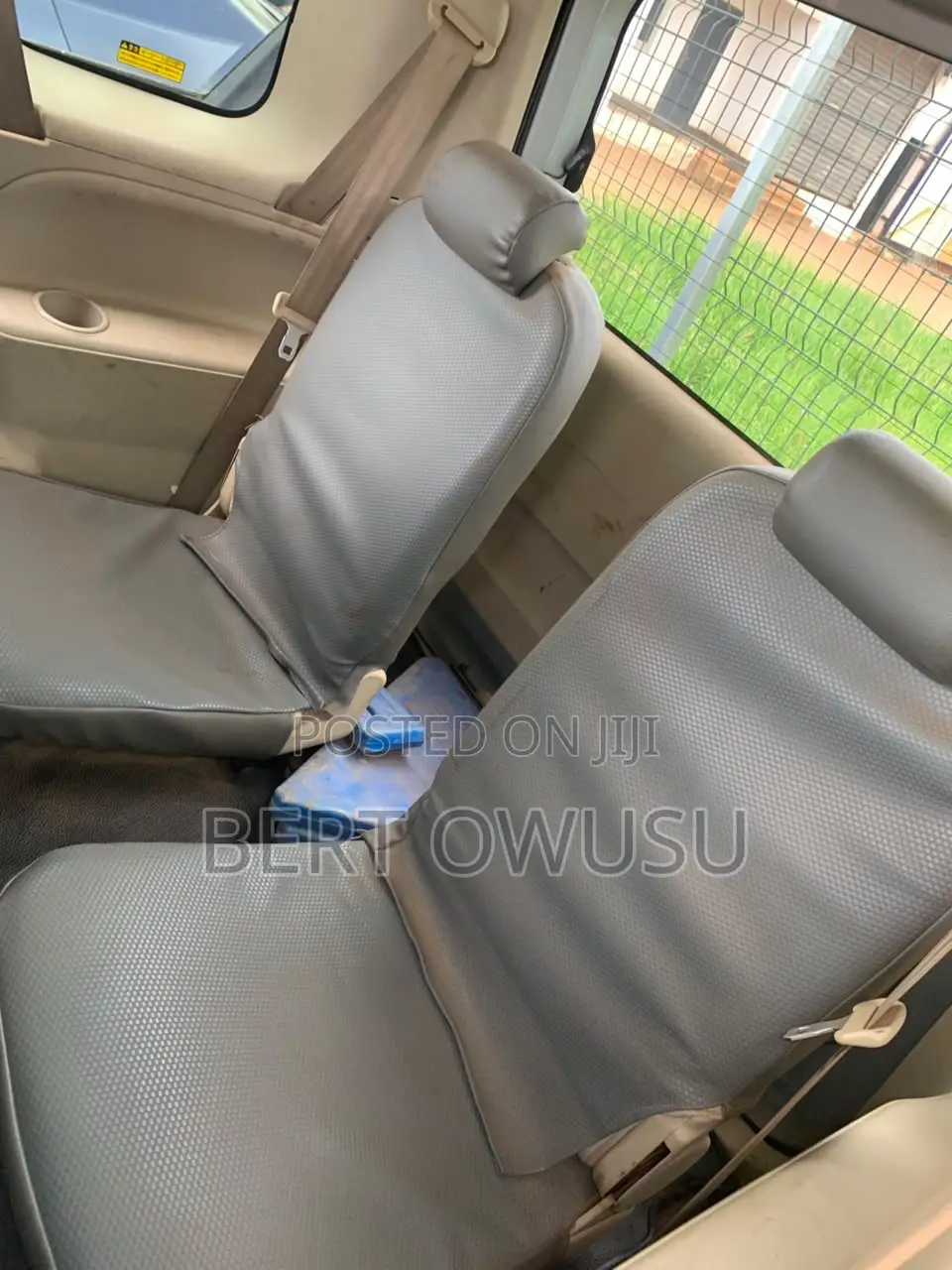 Toyota Sienta 2012 Silver