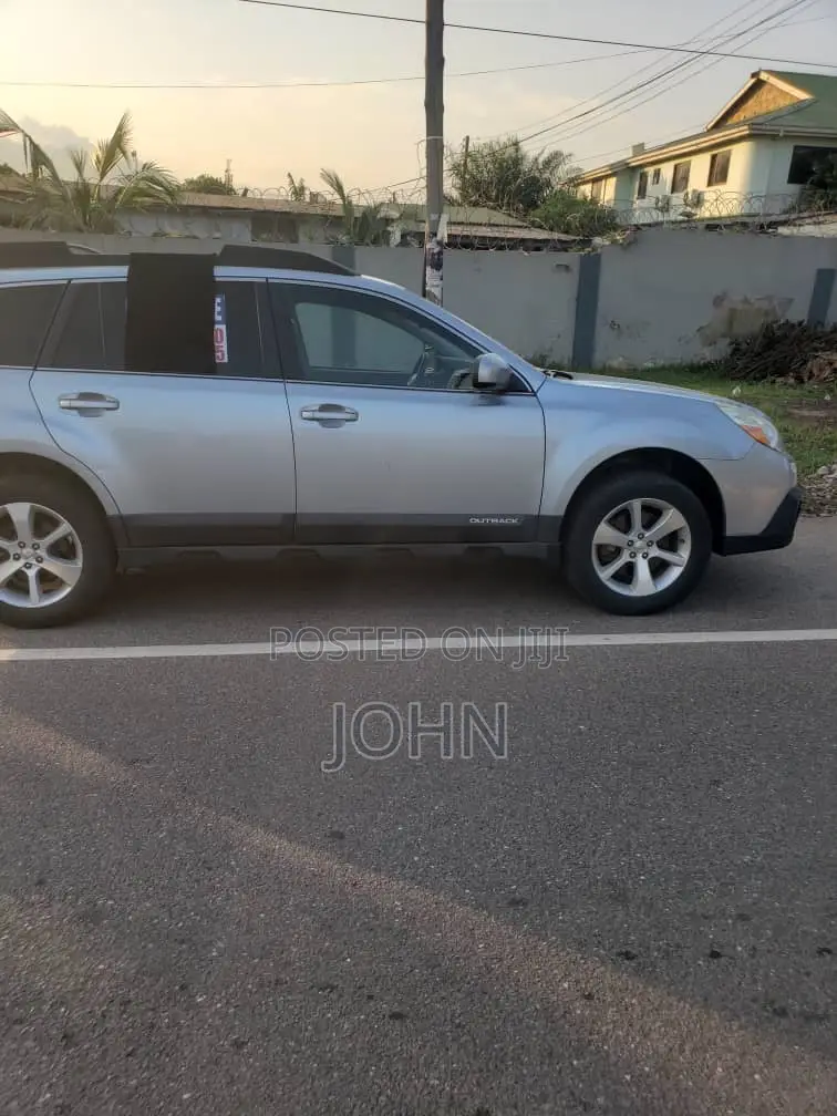 Subaru Outback 2.5i Limited 4dr Wagon AWD (2.5L 4cyl CVT) 2014 Gray