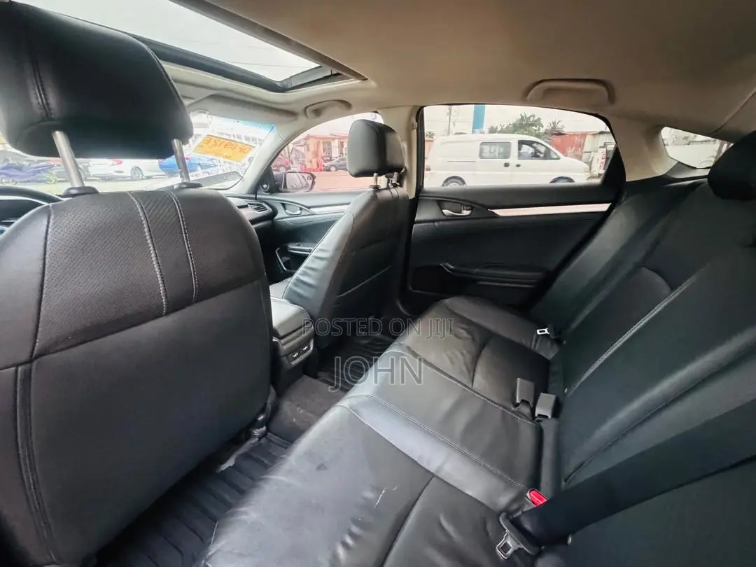 Honda Civic Touring 4dr Sedan (1.5L 4cyl) 2016 Gray