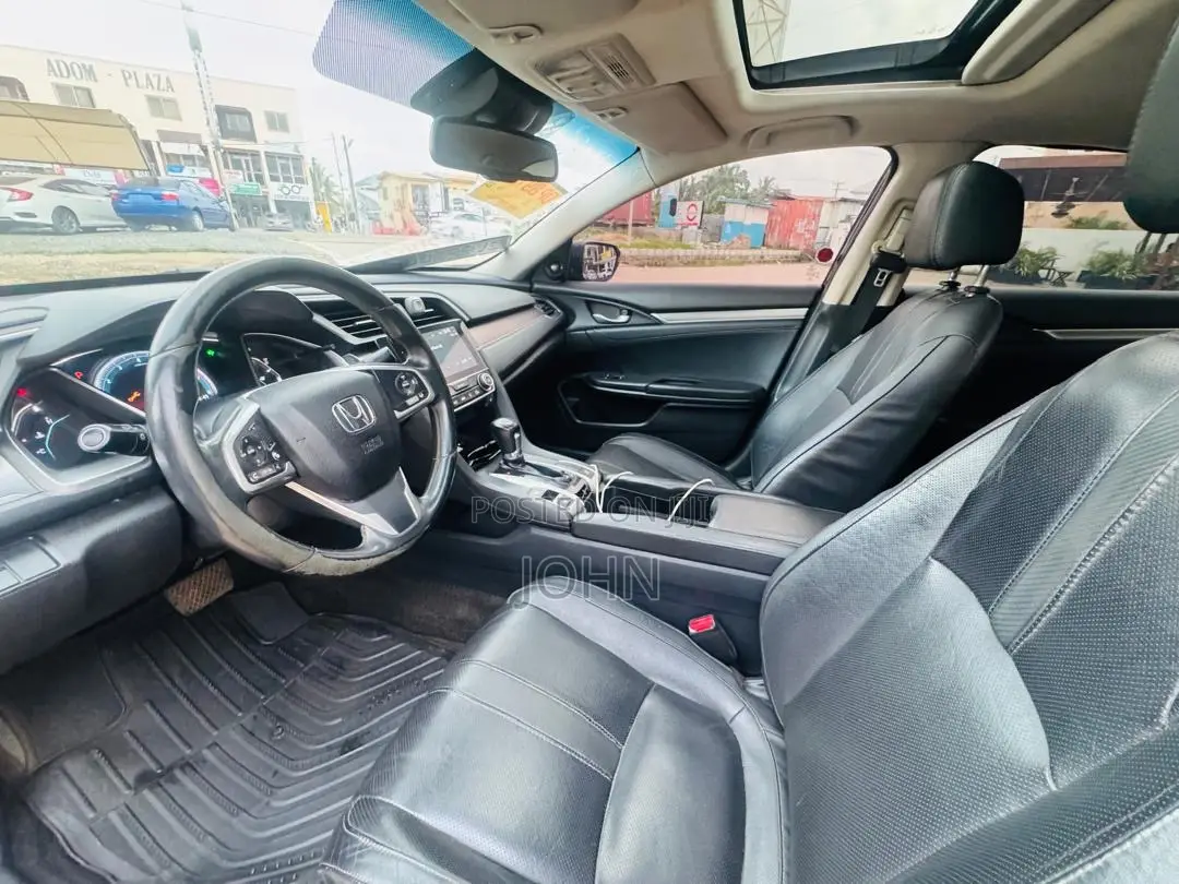 Honda Civic Touring 4dr Sedan (1.5L 4cyl) 2016 Gray
