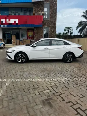 New Hyundai Elantra 2024 White