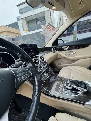 Mercedes-Benz C300 Luxury 4Matic Sedan AWD (2.0L 4cyl 7A) 2016 Black