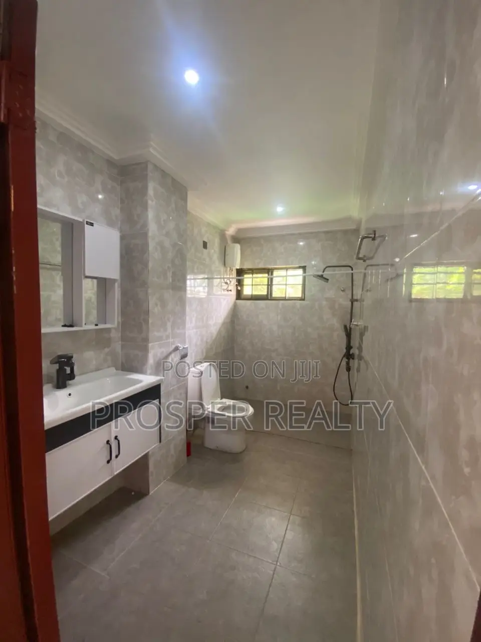 3bdrm House in Spintex for rent
