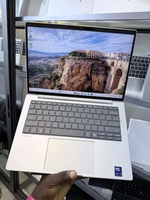 Laptop HP Elitebook Ultra G1i 32GB Intel Core Ultra 5 SSD 512GB