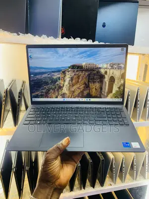 Laptop Dell Inspiron 15 16GB Intel Core i7 SSD 256GB