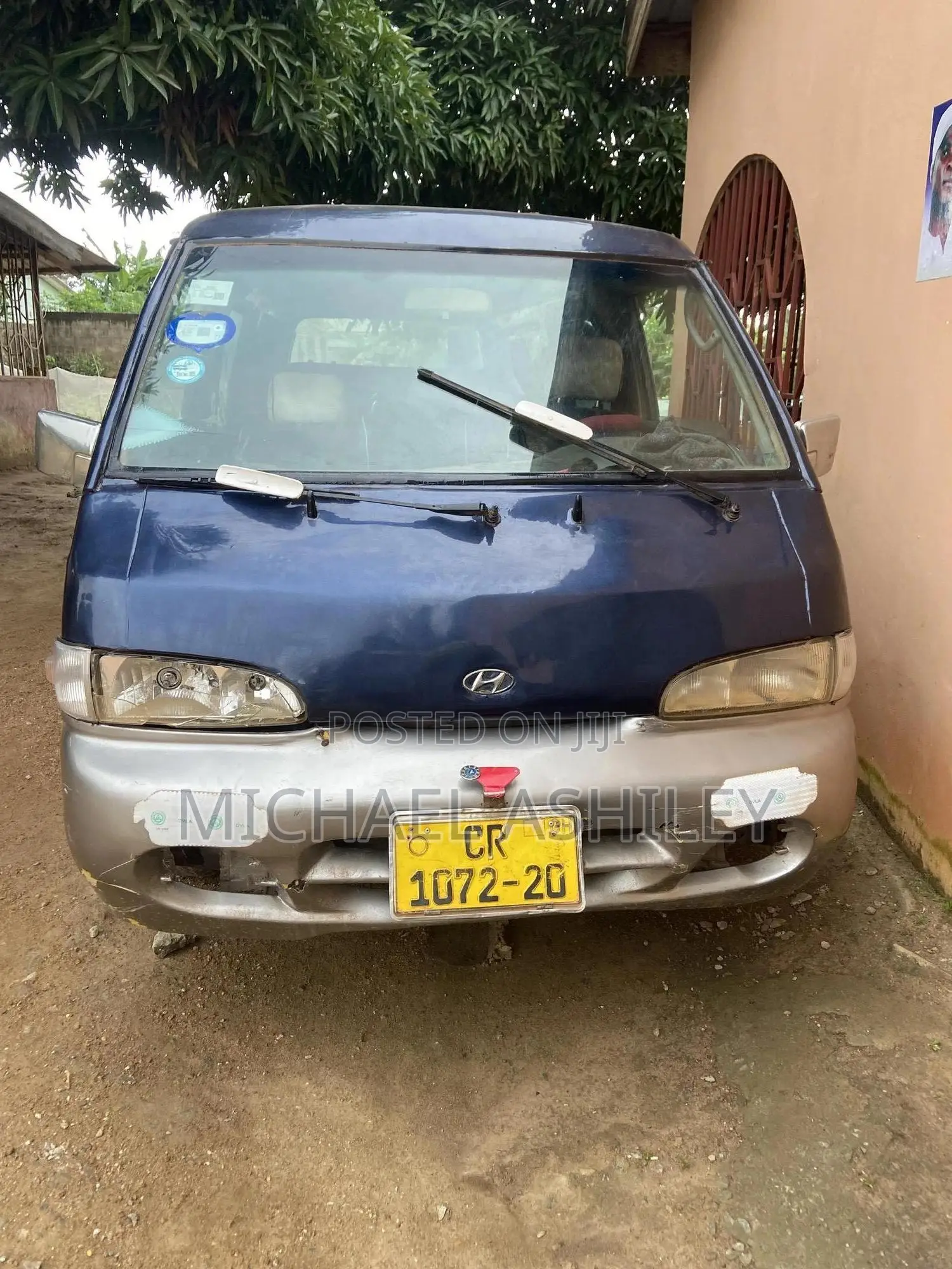 Hyundai H-100 2004 Blue