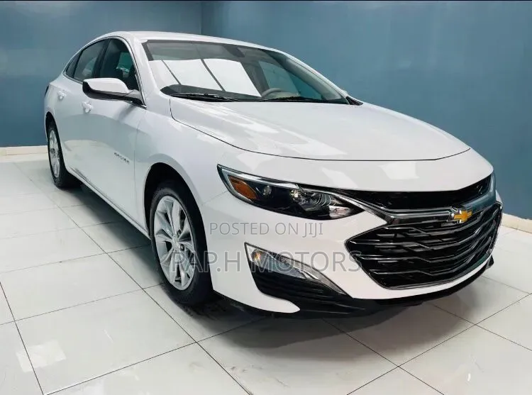 Chevrolet Malibu 2022 White