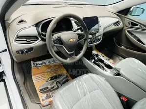 Chevrolet Malibu 2022 White