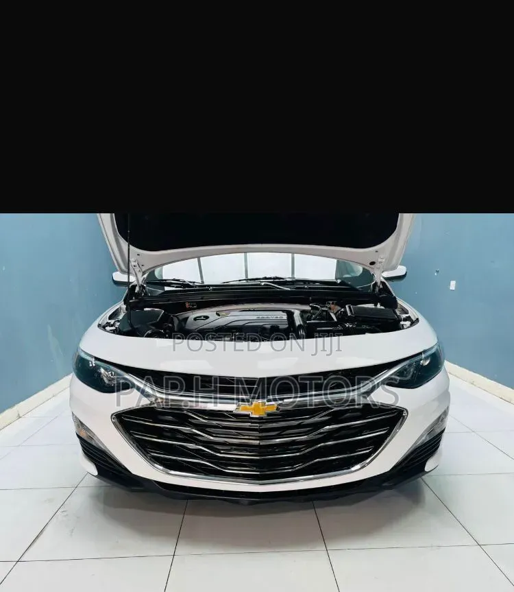 Chevrolet Malibu 2022 White