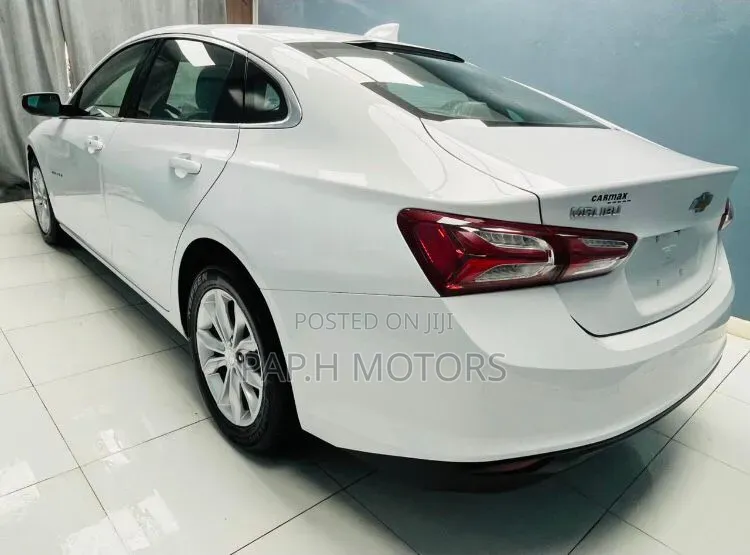 Chevrolet Malibu 2022 White