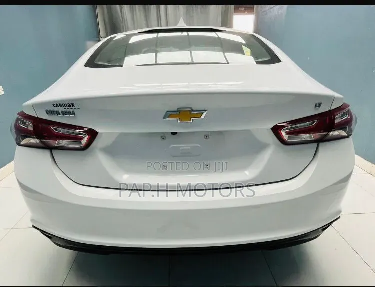 Chevrolet Malibu 2022 White