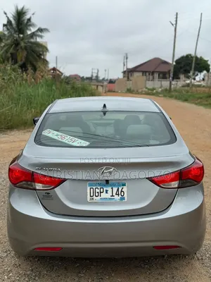 Hyundai Elantra GLS Sedan FWD (1.8L 4cyl 6M) 2013 Gray