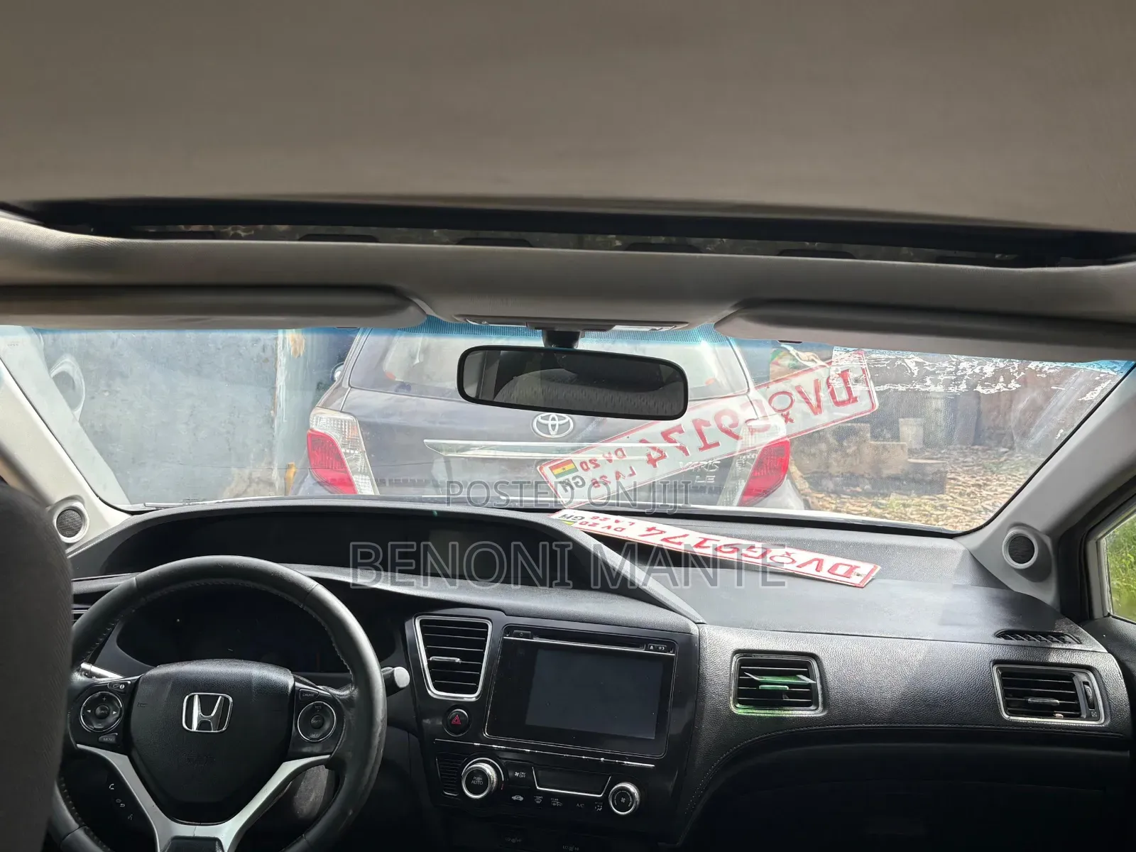 Honda Civic LX 4dr Sedan (1.8L 4cyl CVT) 2015 White