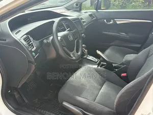 Honda Civic LX 4dr Sedan (1.8L 4cyl CVT) 2015 White