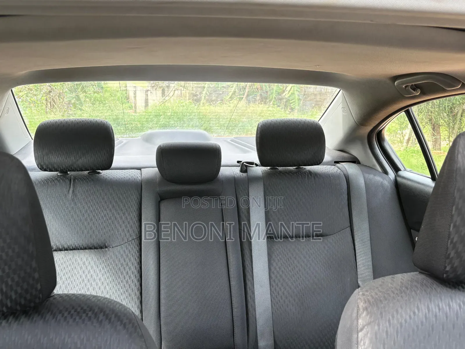 Honda Civic LX 4dr Sedan (1.8L 4cyl CVT) 2015 White