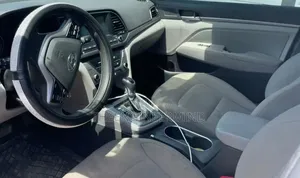 Hyundai Elantra 2017 Gray