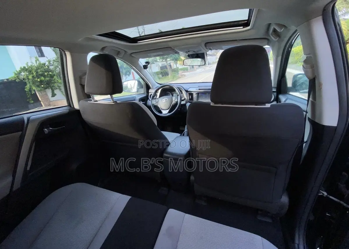Toyota RAV4 XLE 4dr SUV AWD (2.5L 4cyl 6A) 2018 Black