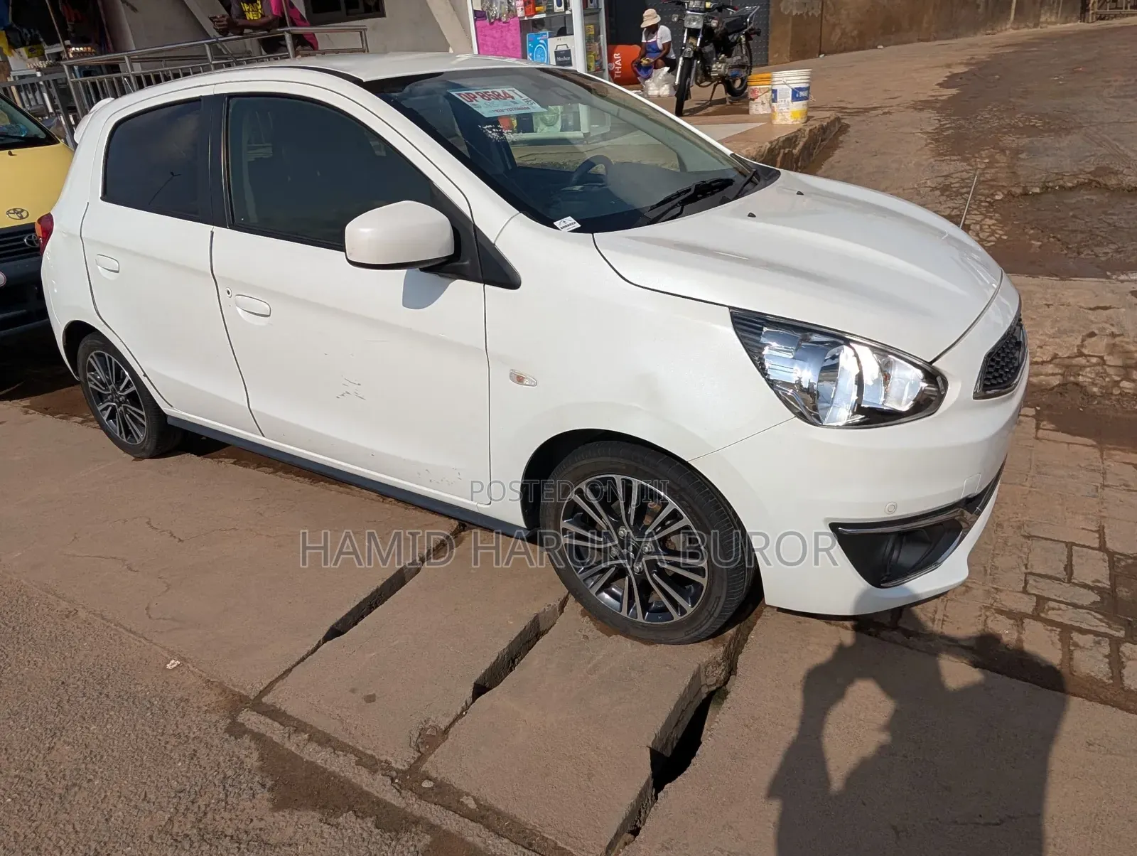 Mitsubishi Mirage ES 2017 Pearl
