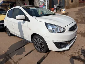 Mitsubishi Mirage ES 2017 Pearl