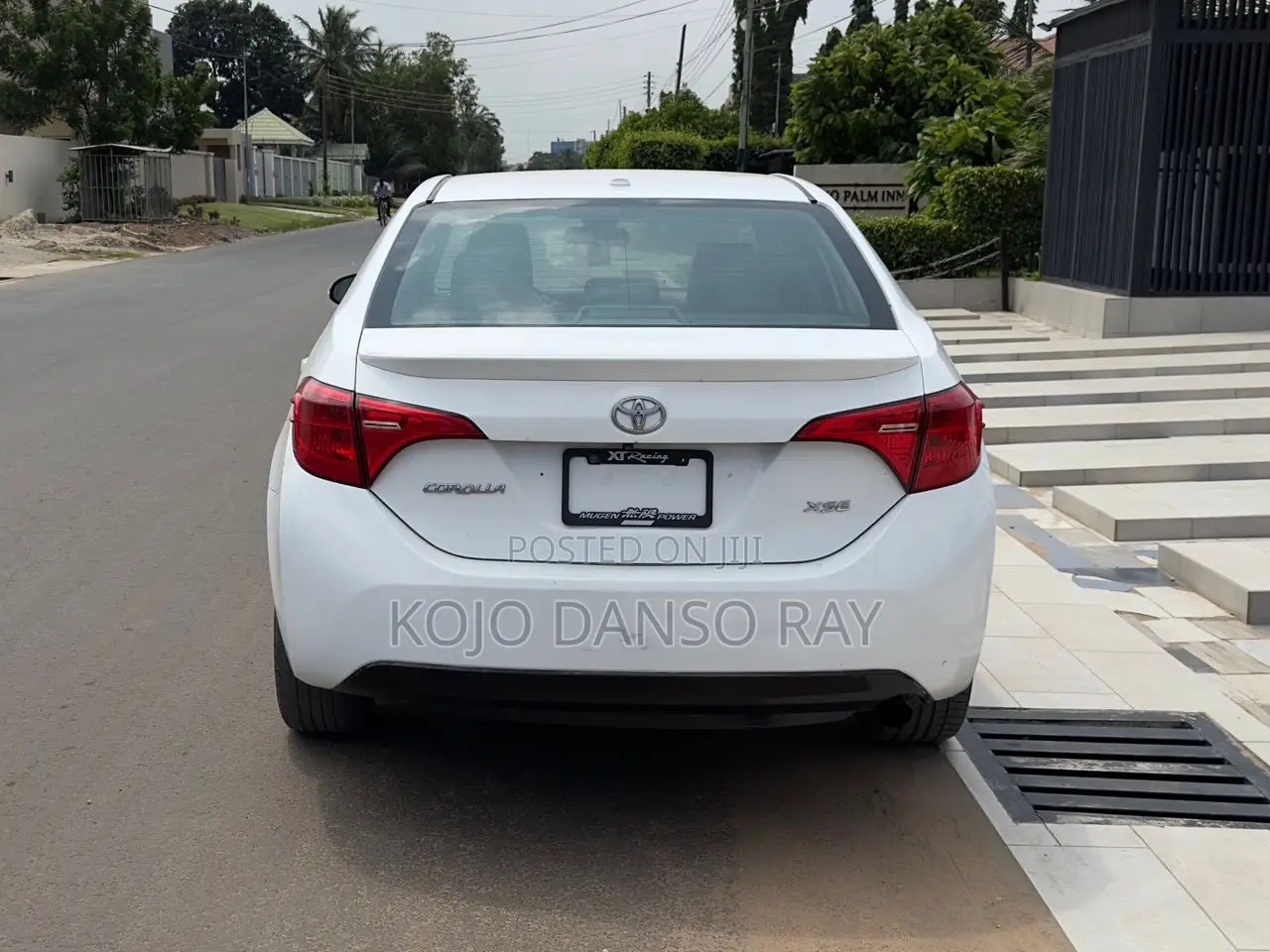 Toyota Corolla XSE 4dr Sedan (1.8L 4cyl CVT) 2017 White