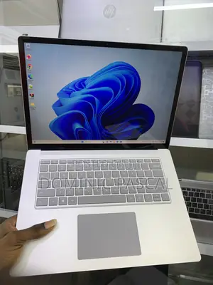 Laptop Microsoft Surface Laptop 4 16GB Intel Core i7 SSD 256GB