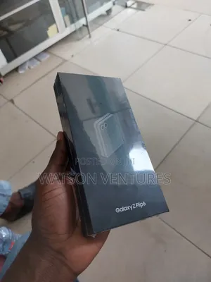 New Samsung Galaxy Z Flip6 256 GB Black