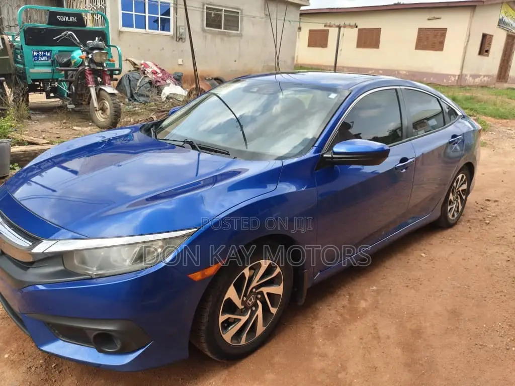 Honda Civic EX 4dr Hatchback (1.5L 4cyl) 2017 Blue