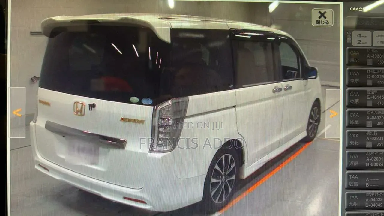 Honda Stepwgn 2012 White