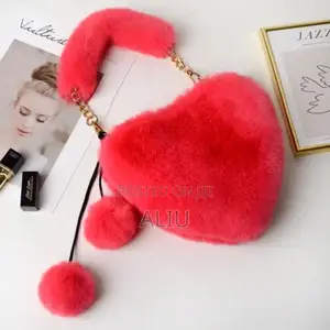 Luxury Faux Heart-Shaped Plush Handbag for Women – Yellow