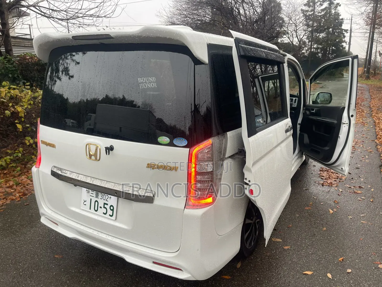 Honda Stepwgn 2012 White