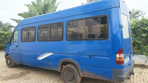 Mercedes-Benz Sprinter 2005 Blue