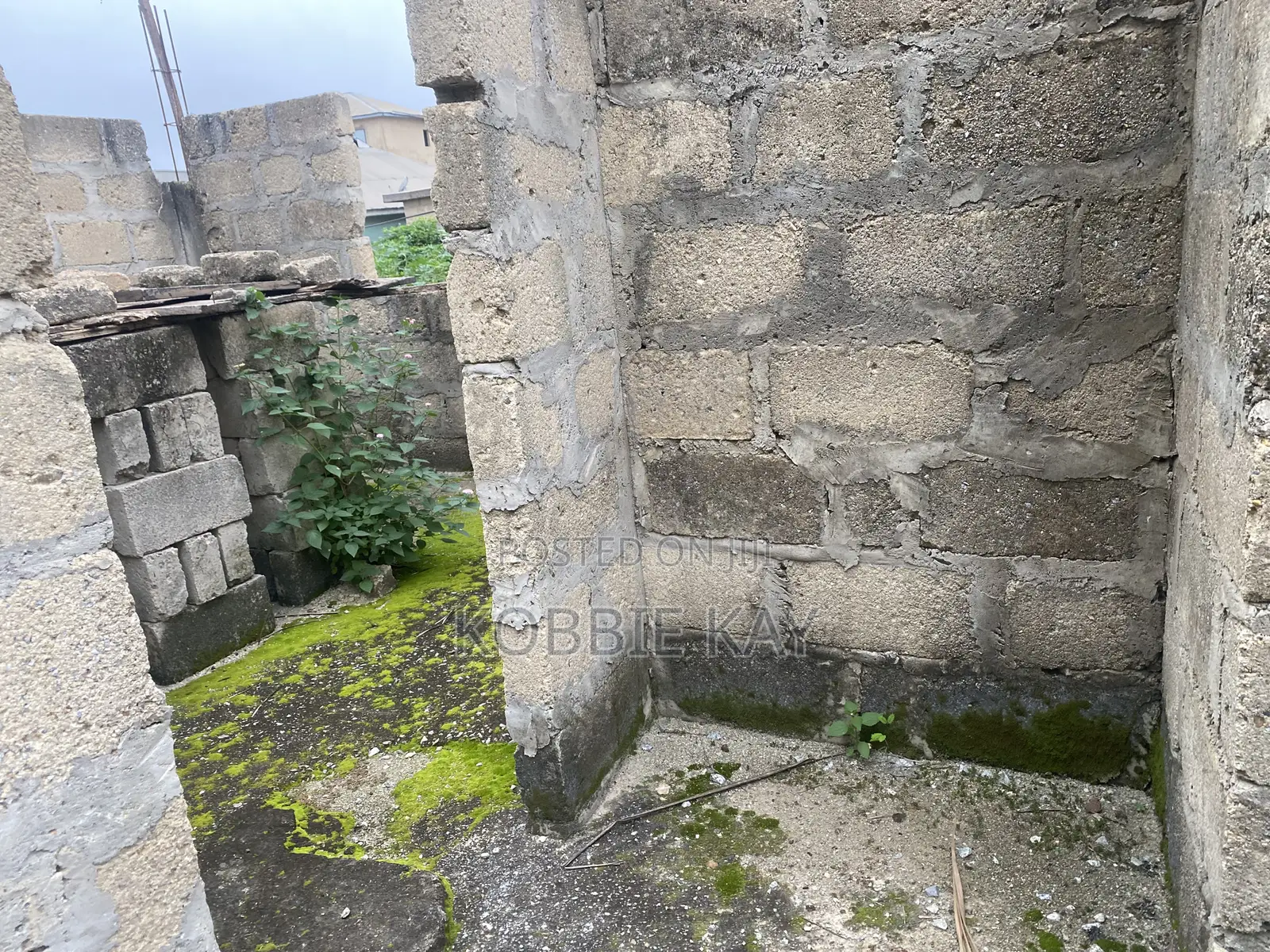 6bdrm House in Oti-Kuwait, Kumasi Metropolitan for sale