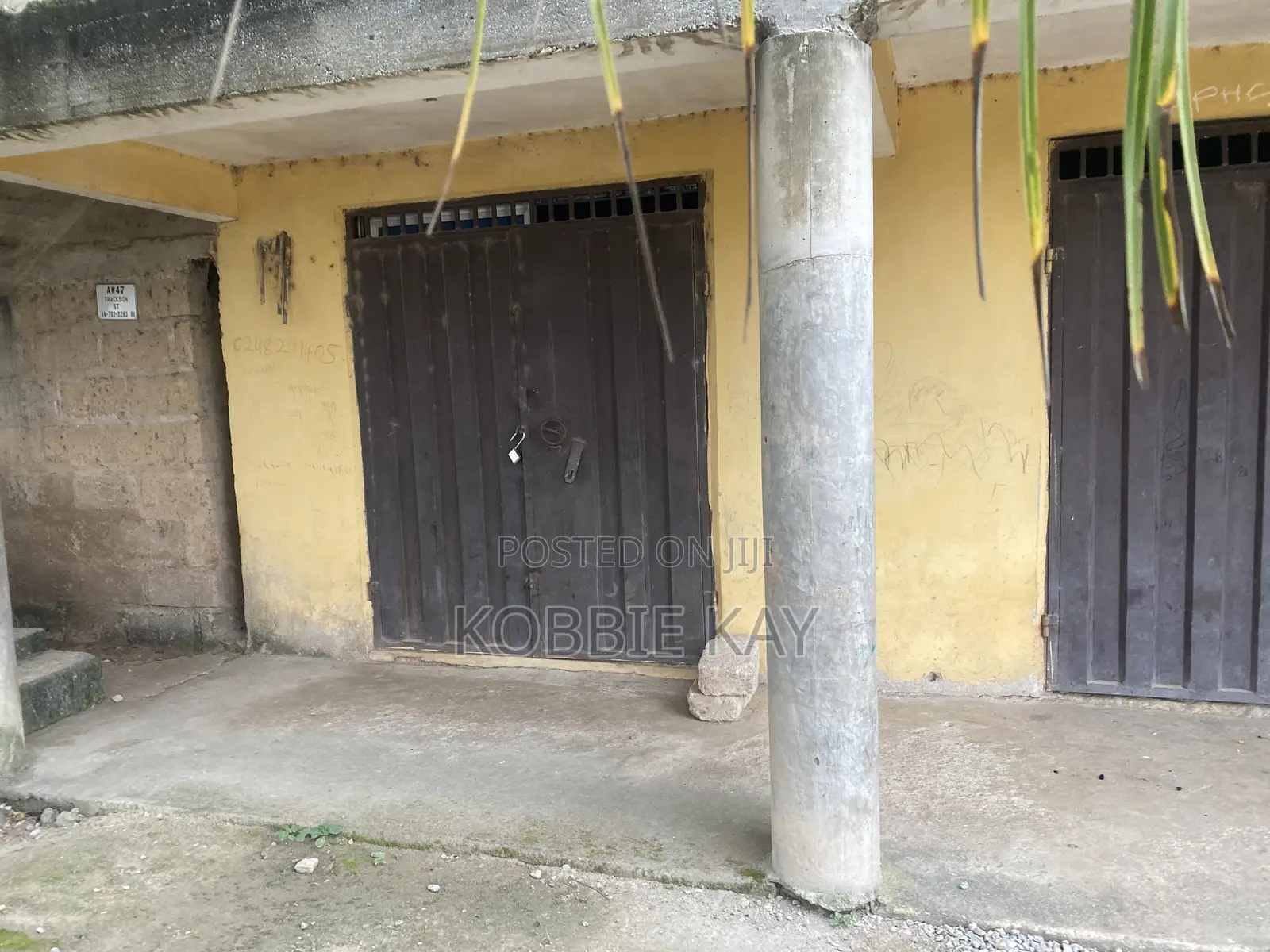 6bdrm House in Oti-Kuwait, Kumasi Metropolitan for sale